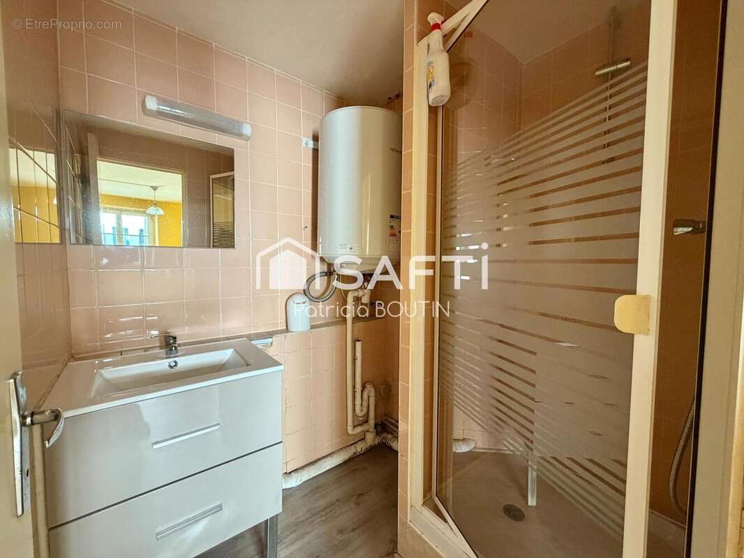 Appartement 55 m² à Niort  - photo 8