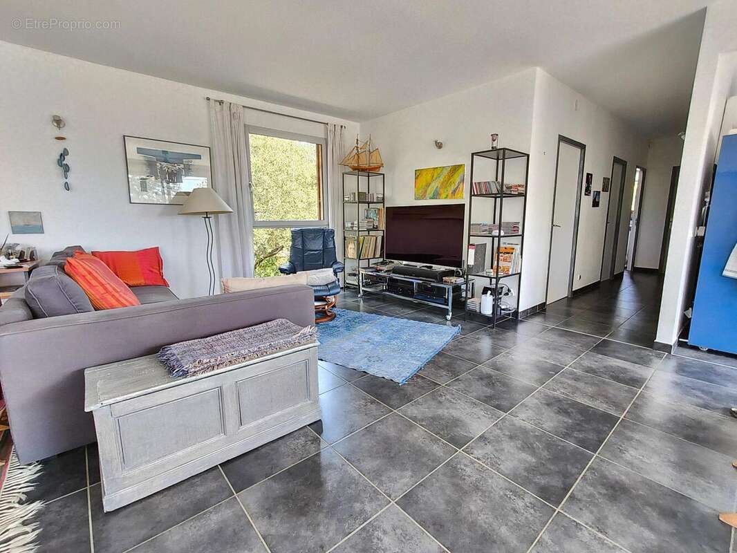 Maison 165 m² à Grignan  - photo 8