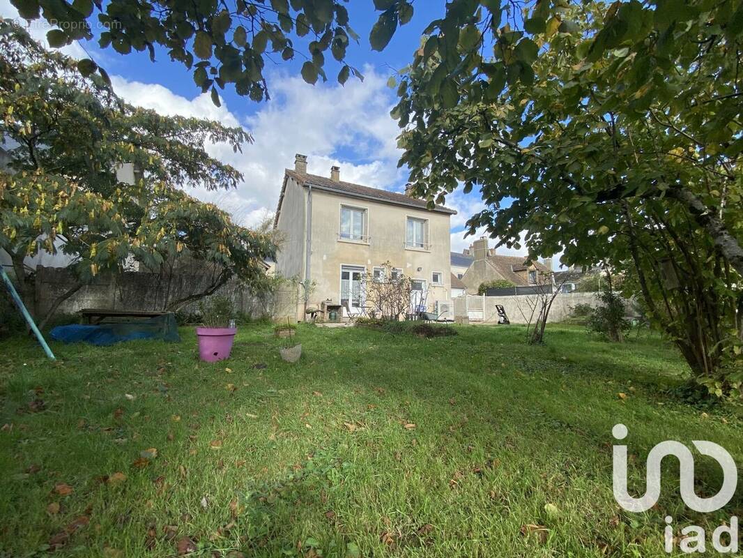 Photo 1 - Maison à MONTFORT-LE-GESNOIS