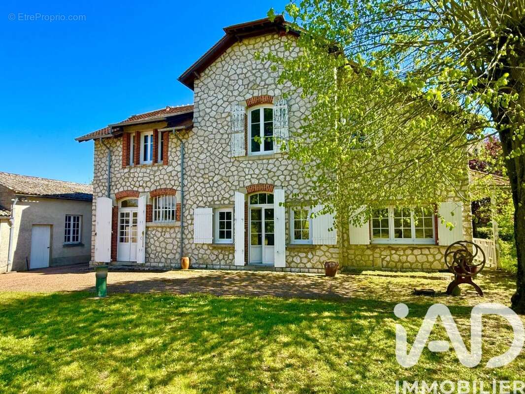 Photo 3 - Maison à COSNE-COURS-SUR-LOIRE