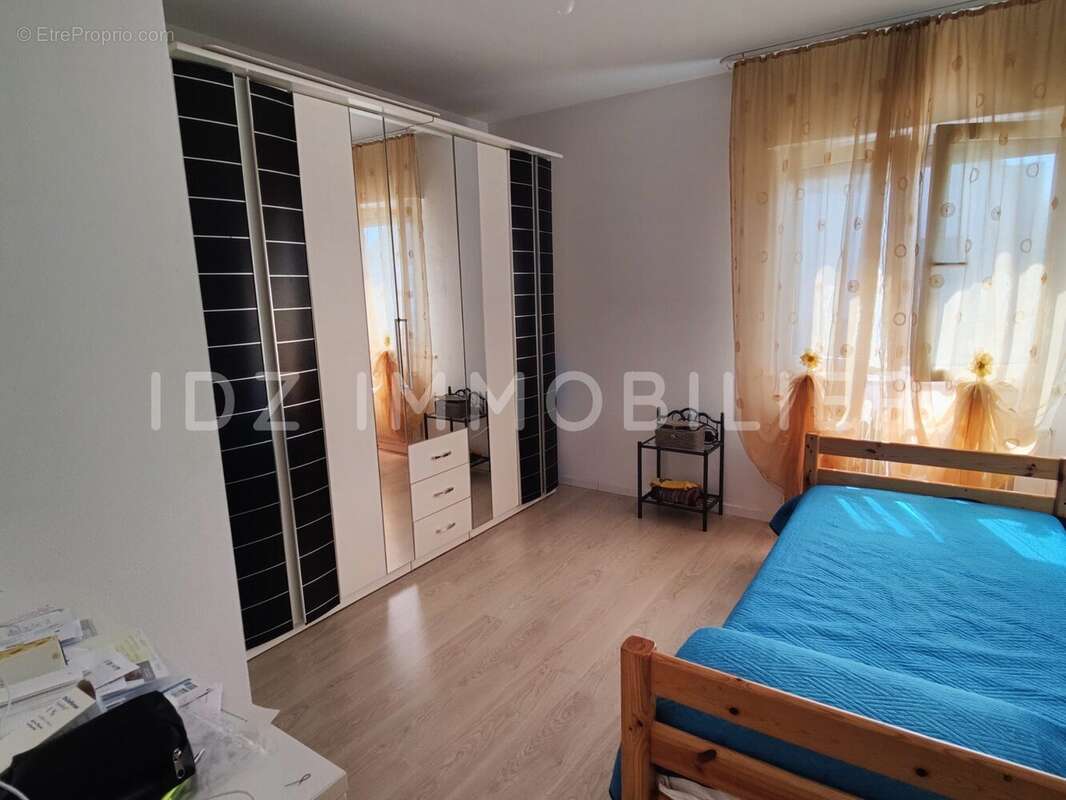 Maison 108 m² à Saint-Louis  - photo 9