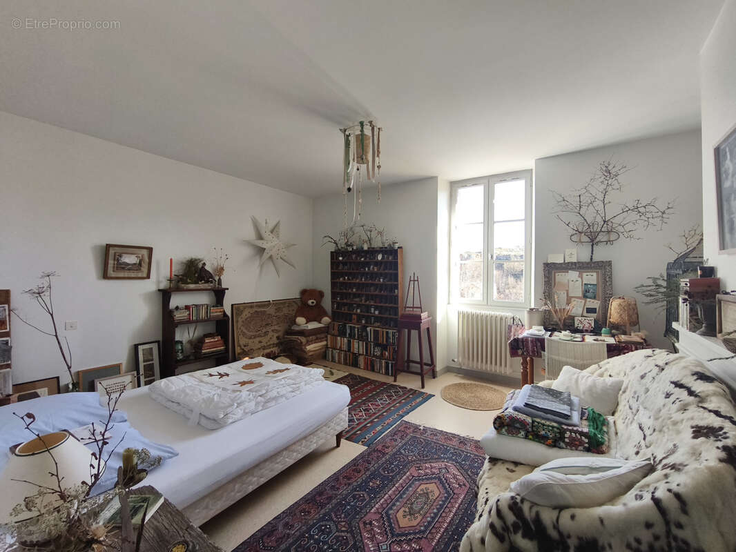 Appartement à BRENOD