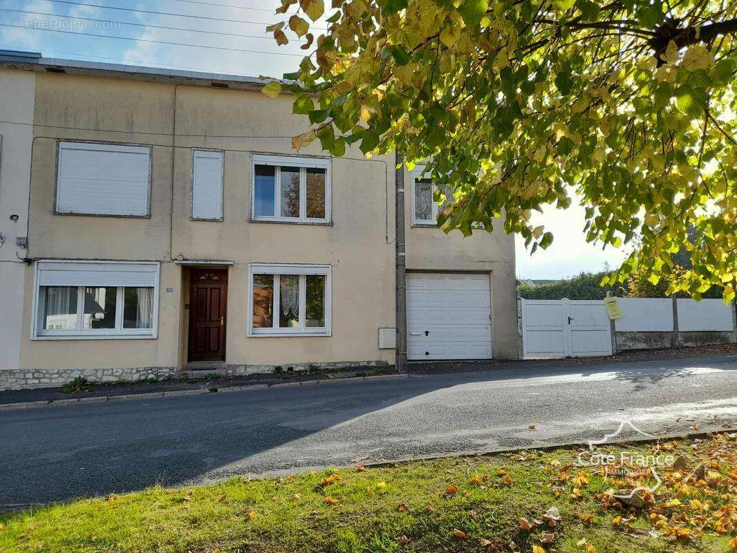 Maison à LA CAPELLE