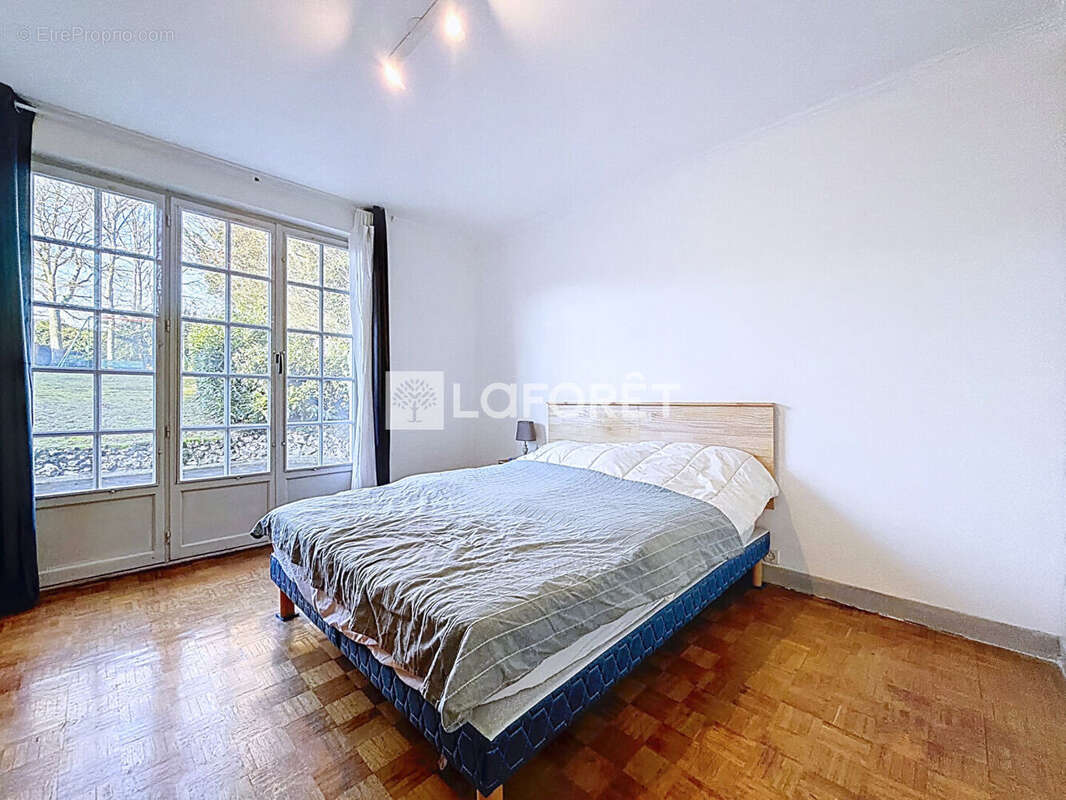 Maison à BARJOUVILLE