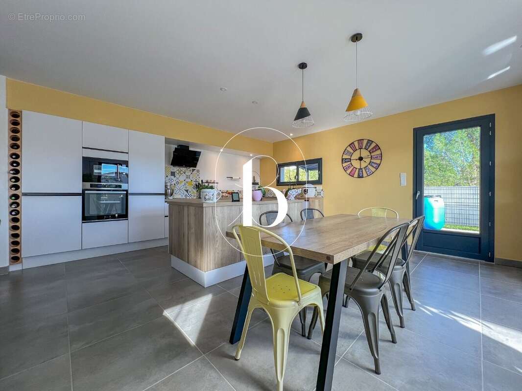 Maison à SAINT-PAULET-DE-CAISSON