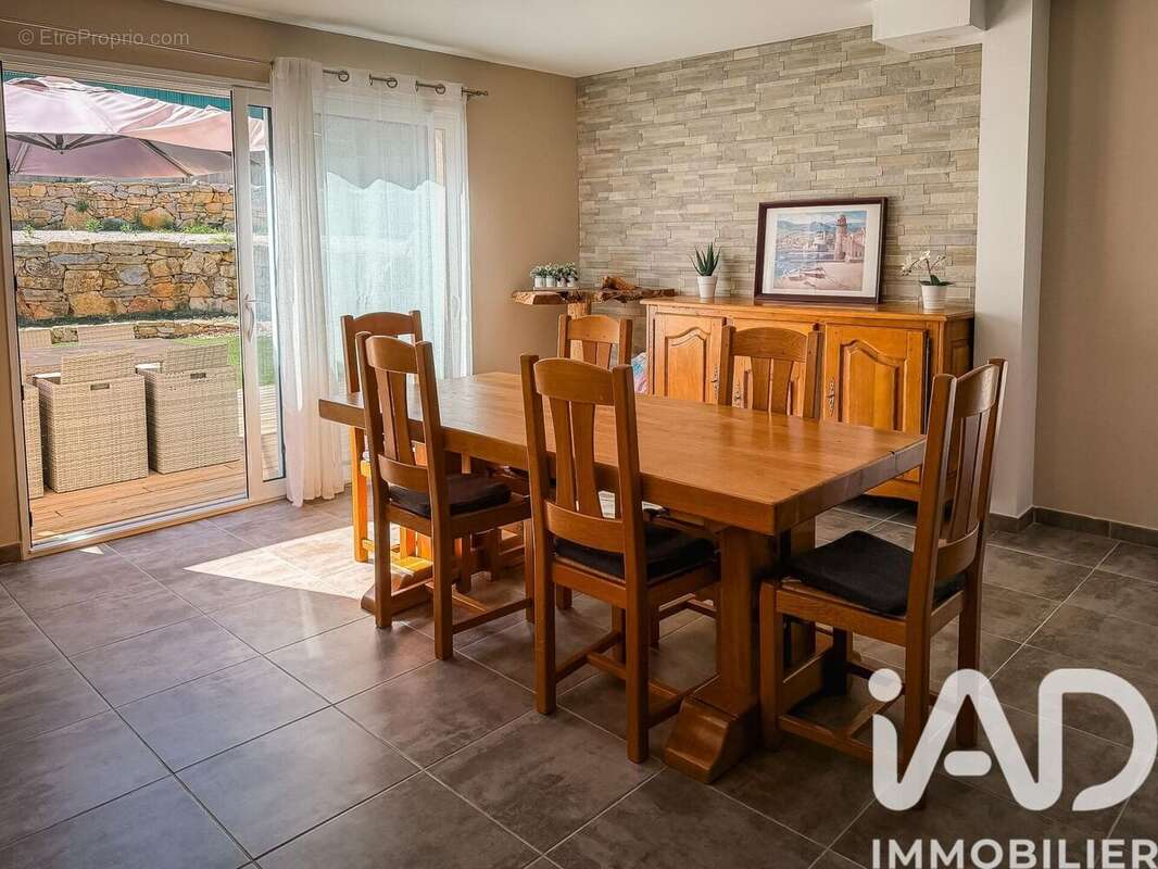 Photo 2 - Maison à SOLLIES-TOUCAS