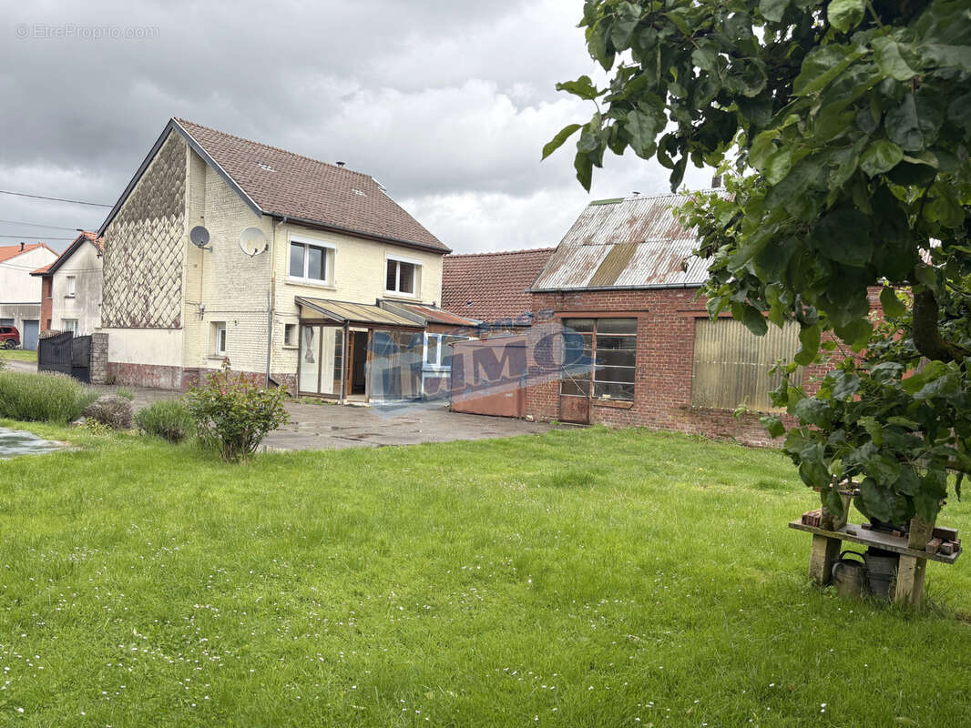 Maison à HAUTEVILLE