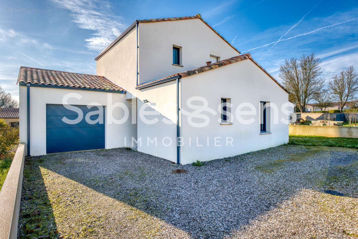 Maison à SAINTE-FOY