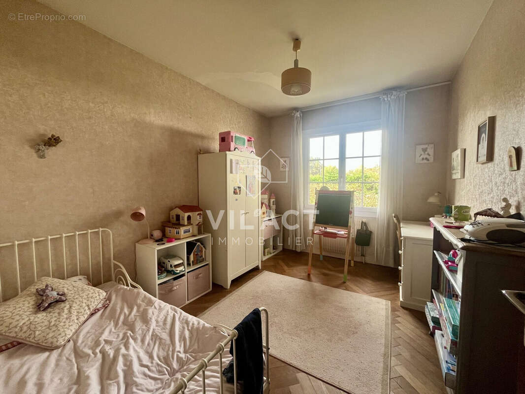 Maison à BLANQUEFORT