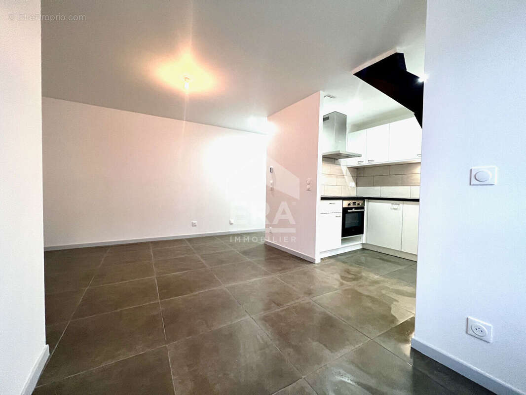 Appartement à MONTEREAU-FAULT-YONNE