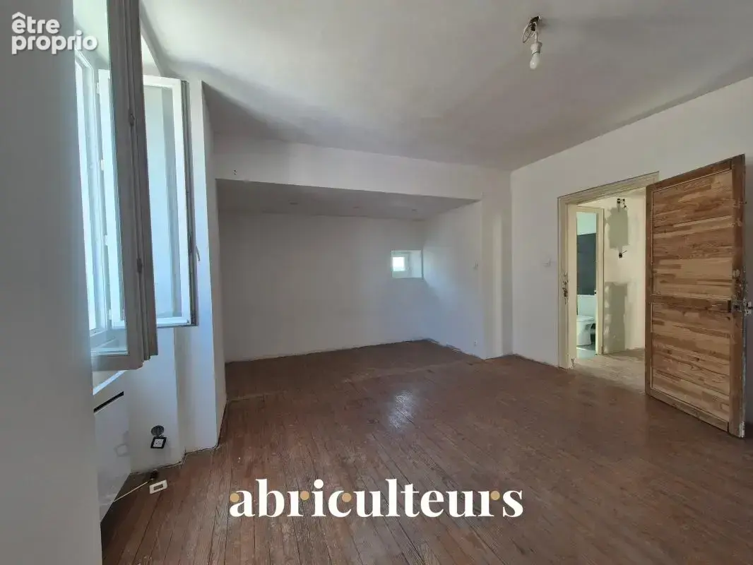Maison à rénover - 7 pièces - 160 m² - Jarnac centre-ville - photo 3