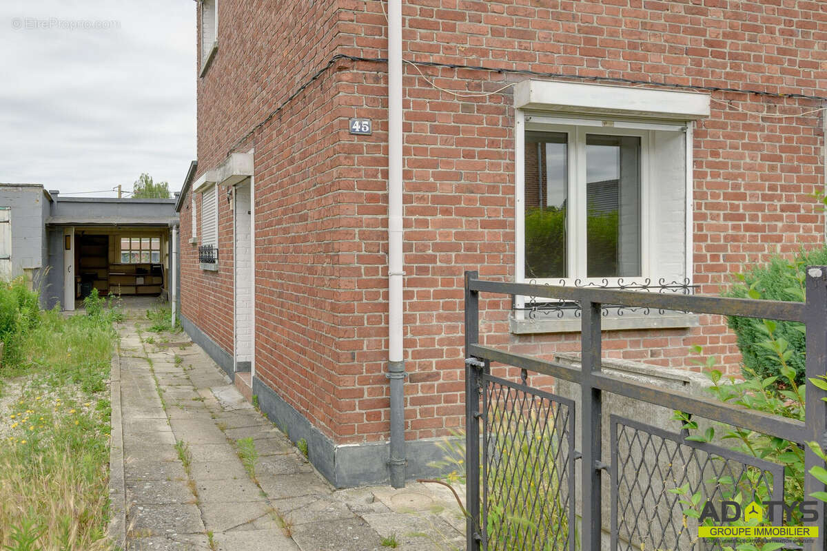 Maison 71 m² à Brebieres  - photo 2