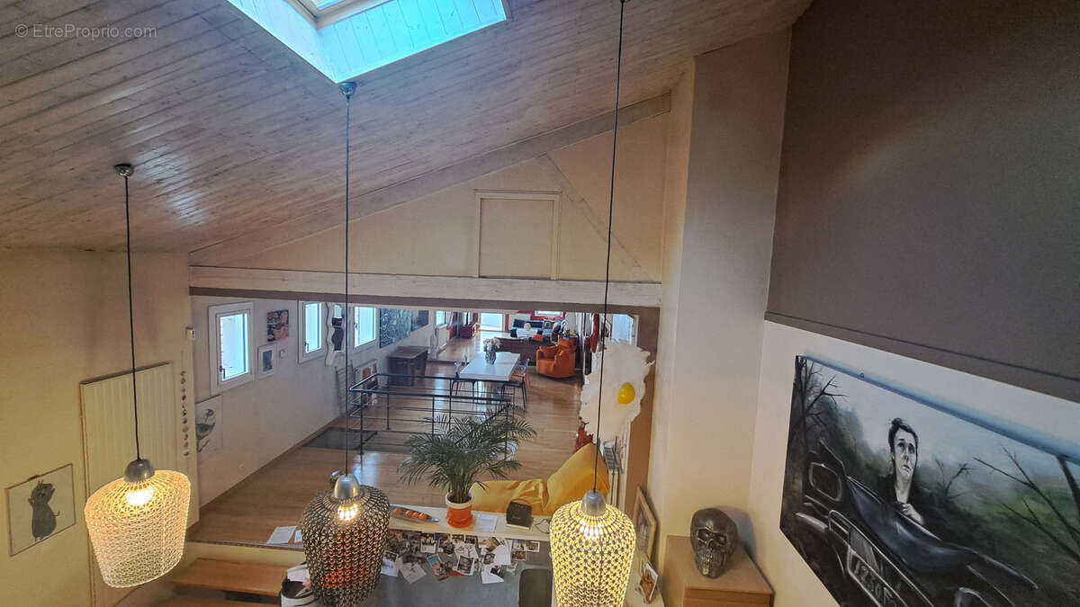 Appartement à BOURG-DE-PEAGE