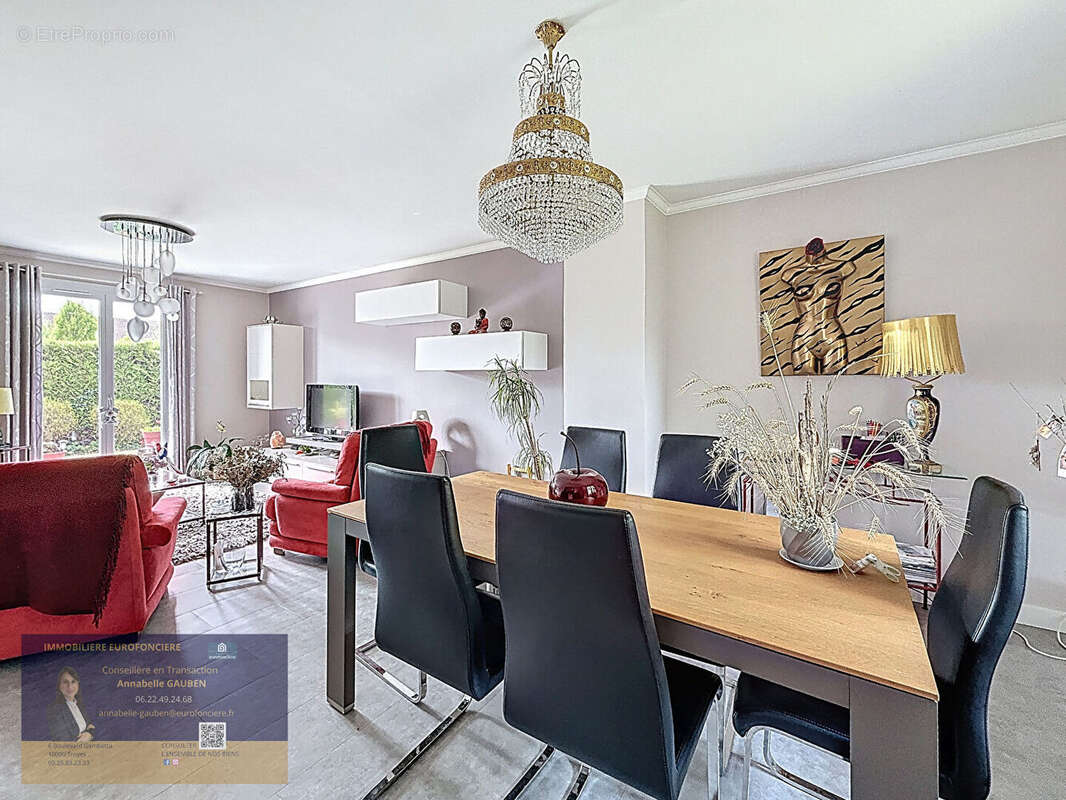 Maison à SAINT-PARRES-AUX-TERTRES