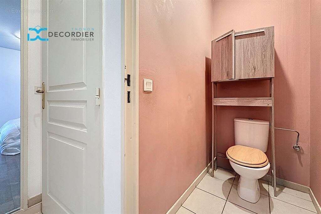 T3 lumineux de 61,35m² – proche centre-ville & gare – cave - 2 parkings couverts ! - photo 14