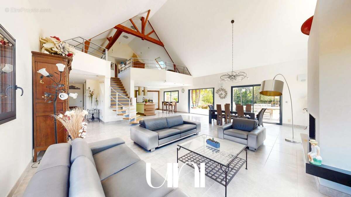 Maison 8 pièces de 295m2 avec piscine - BIÉVILLE-BEUVILLE - photo 4