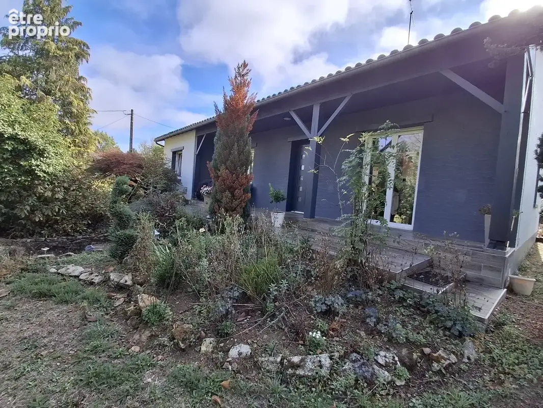 Pavillon sur parc arboré - À découvrir ! - photo 9