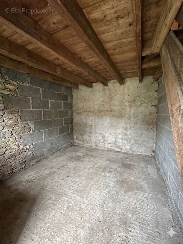 Maison à COMBRONDE