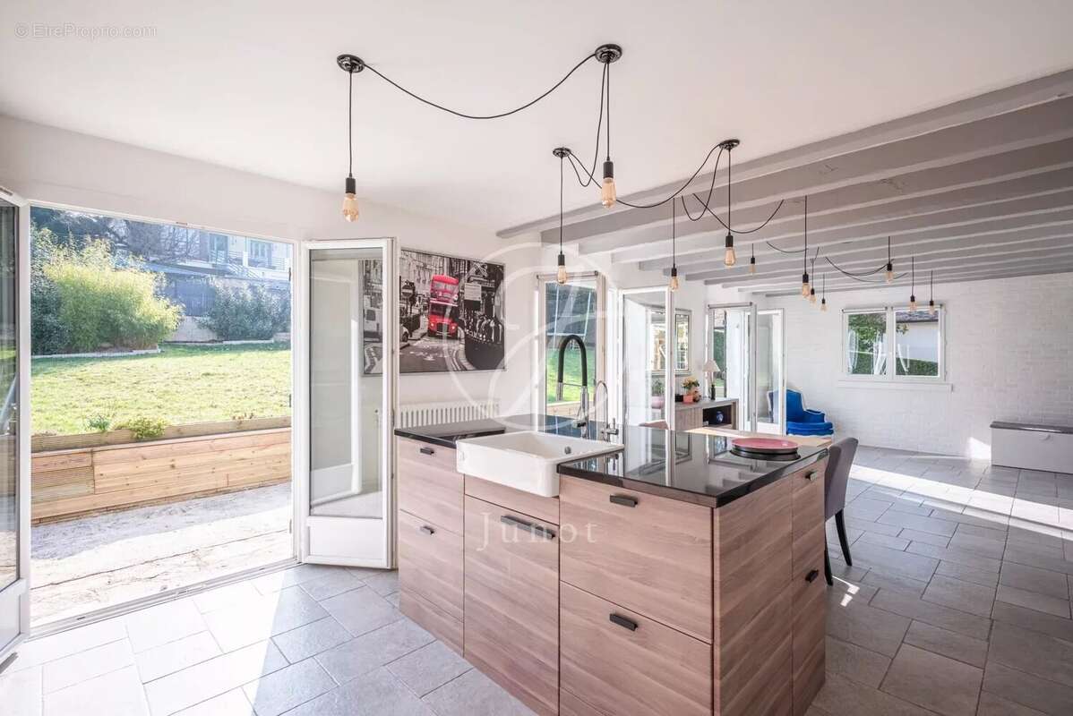 Maison à MARLY-LE-ROI