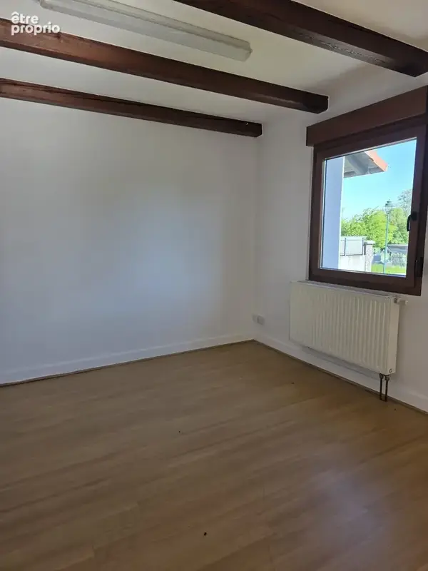 Maison individuelle avec véranda, jardin et garage - photo 8