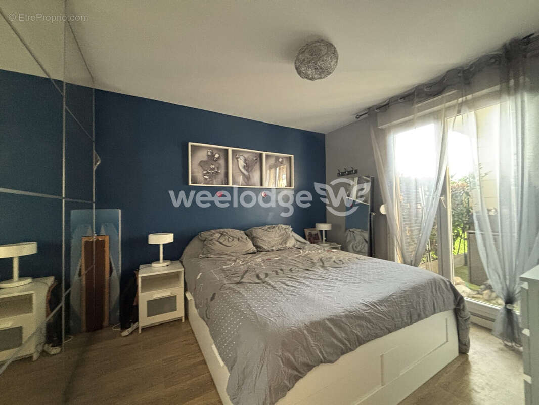 Appartement à CHANTELOUP-LES-VIGNES