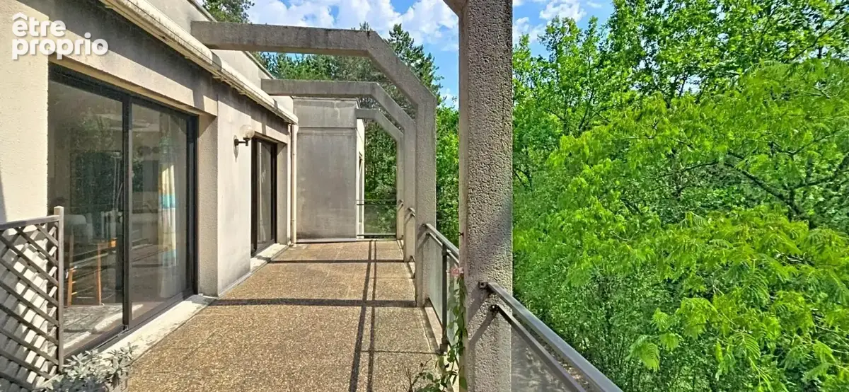 Maison d'architecte d'une surface habitable de 185 m², sur plus de 7 000 m² de terrain, à Boulazac - photo 5