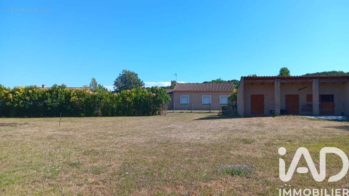 Terrain 1020 m² à Labastide-D'anjou  - photo 4