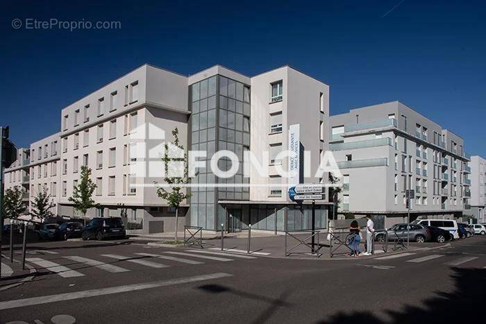 Appartement à BRON