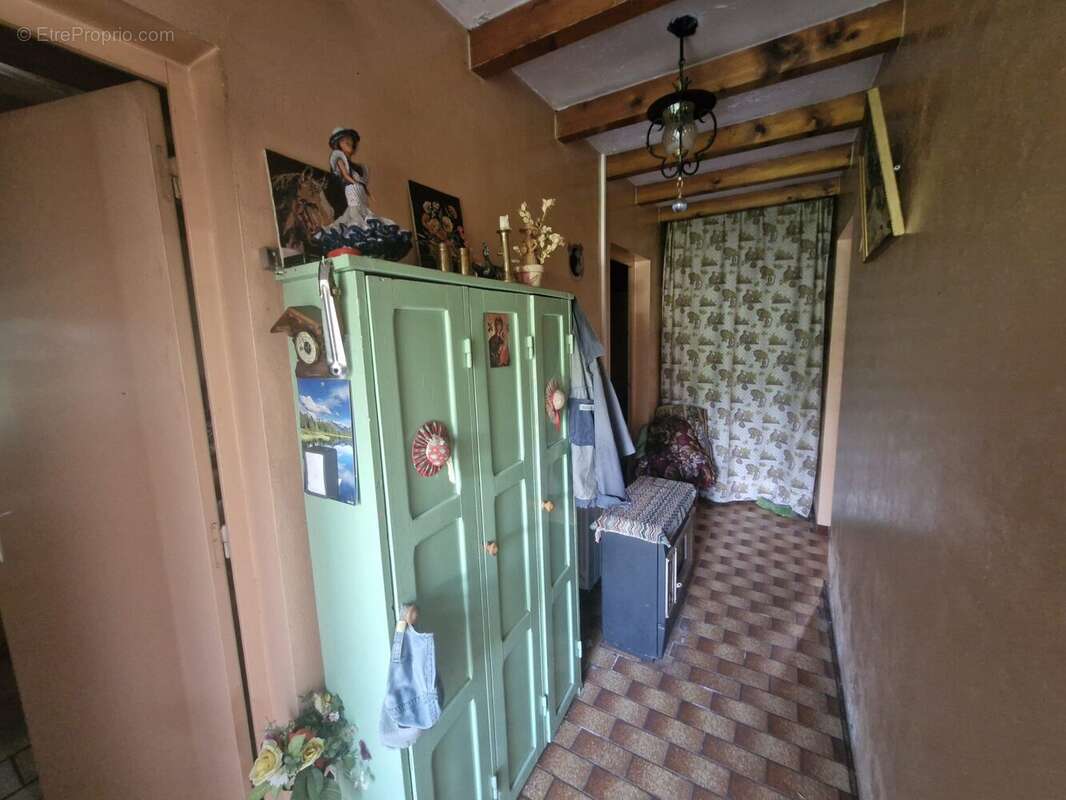 Commerce à CHARNAY-LES-CHALON