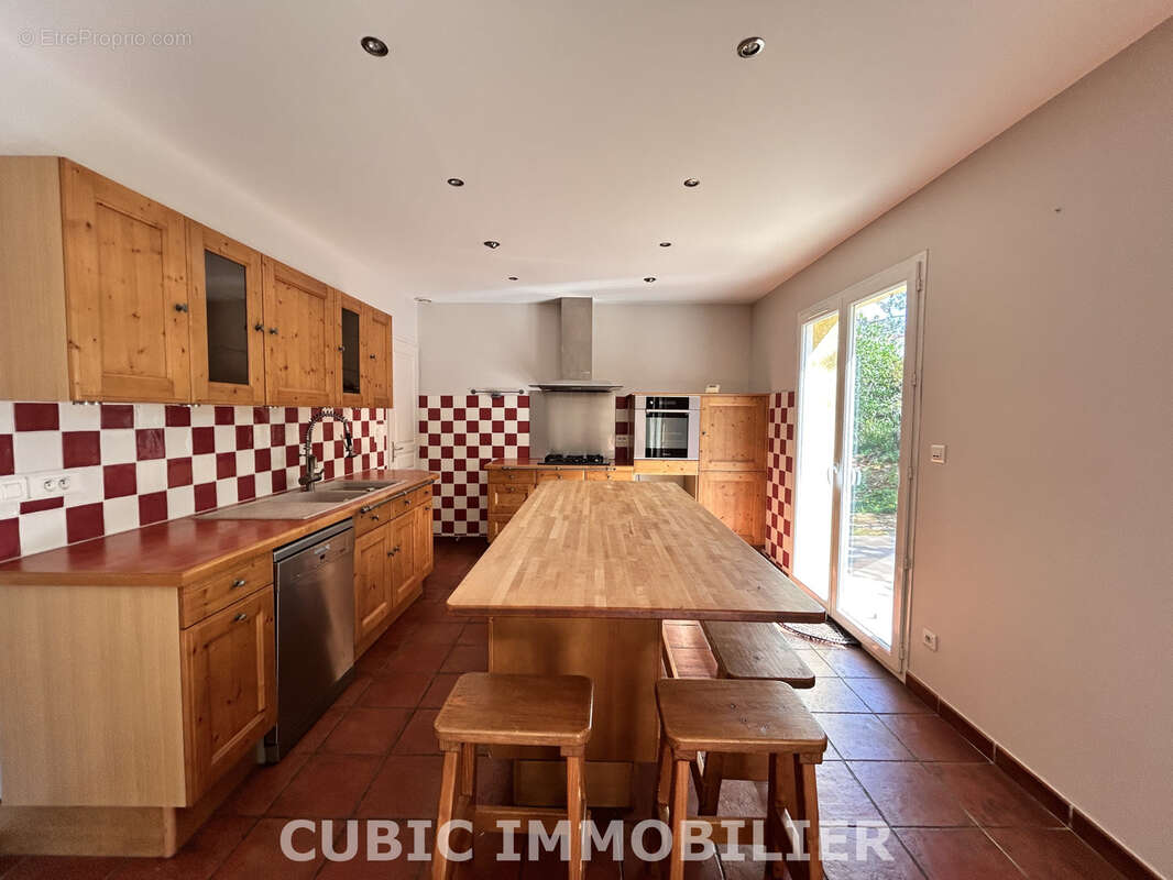 Maison à LACHASSAGNE