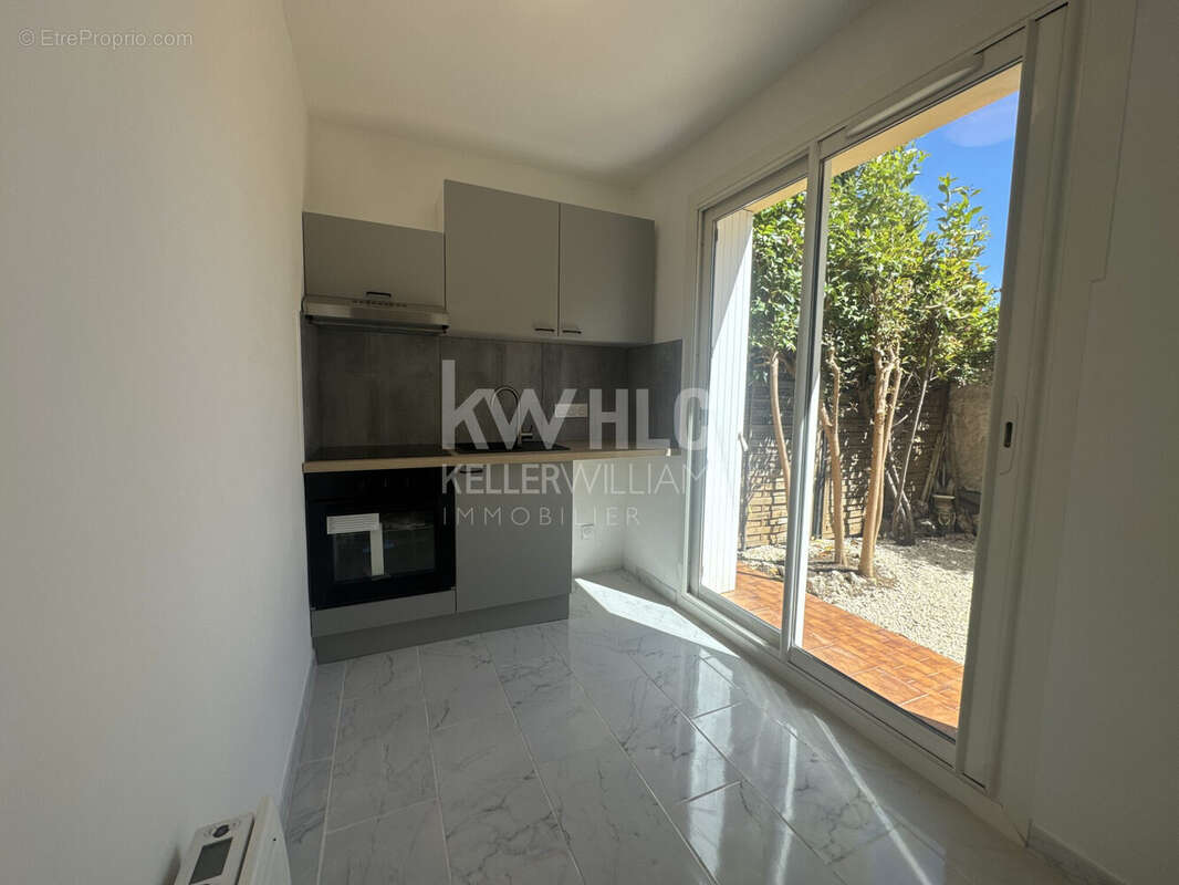 Appartement à SAINT-LAURENT-DU-VAR