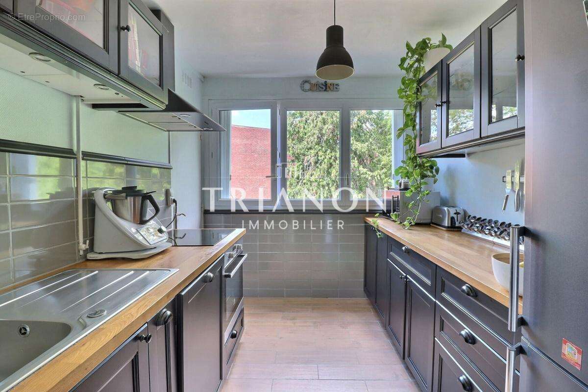 Appartement à VERNEUIL-SUR-SEINE