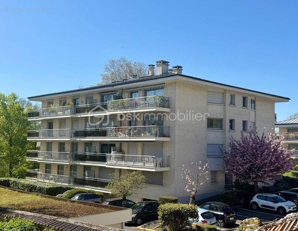 Appartement à YERRES