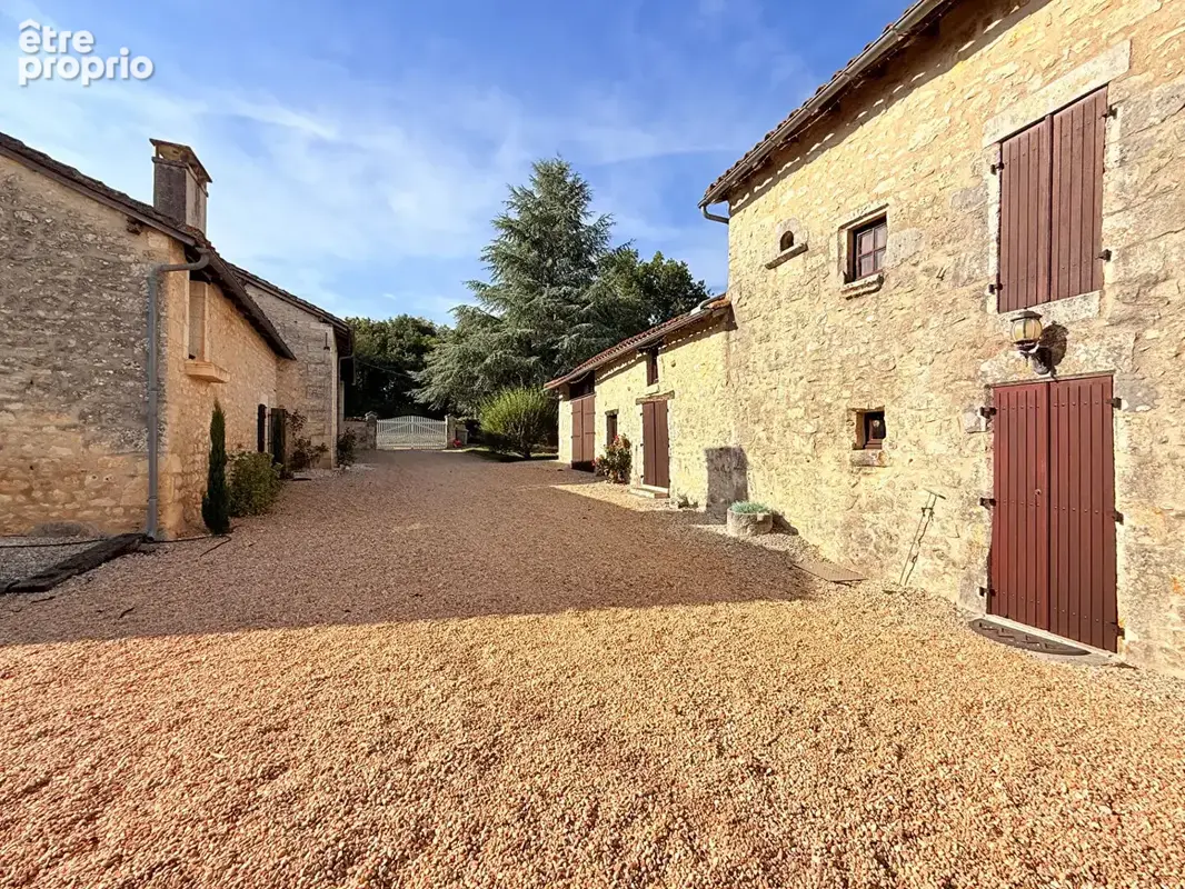 Maison de caractere - photo 3