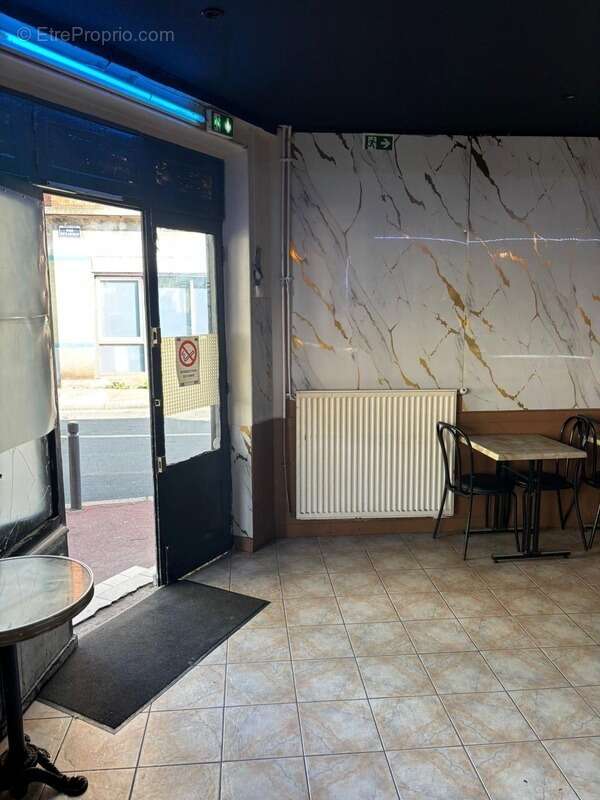 Commerce à AUBERVILLIERS