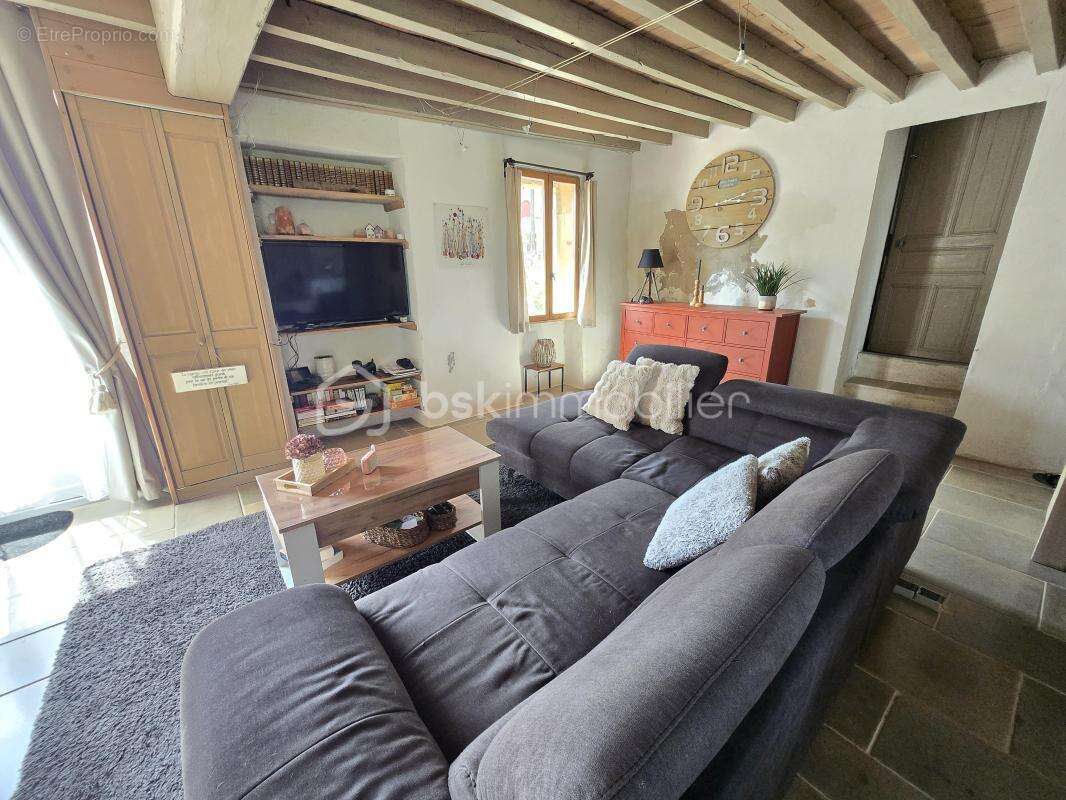 Maison à CRUX-LA-VILLE