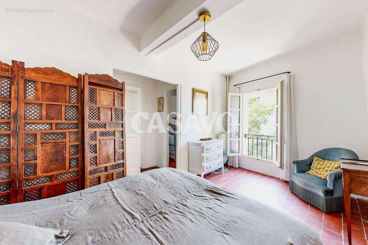 Maison à L'ISLE-SUR-LA-SORGUE