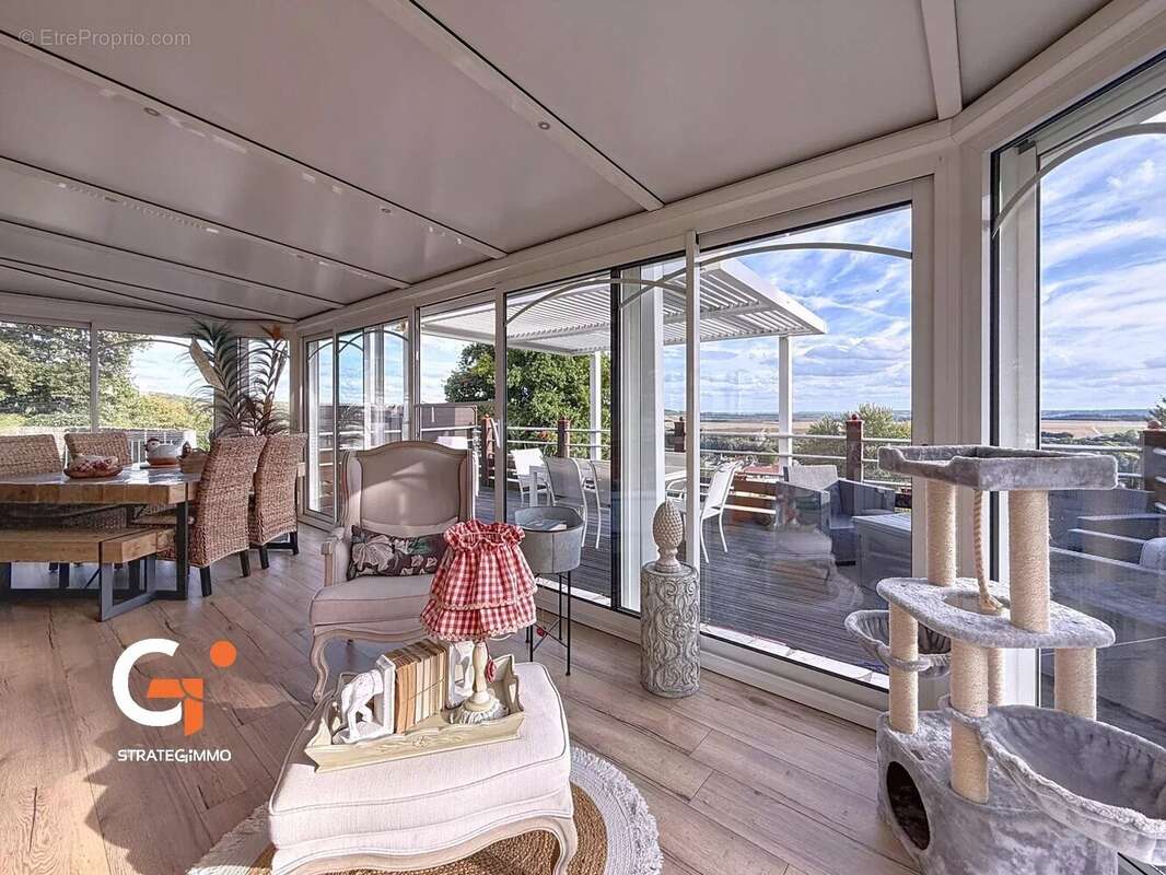 Maison à SAINT-PIERRE-DU-VAUVRAY