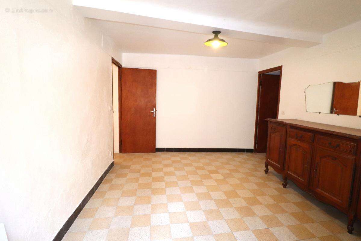 Maison à BERRE-LES-ALPES