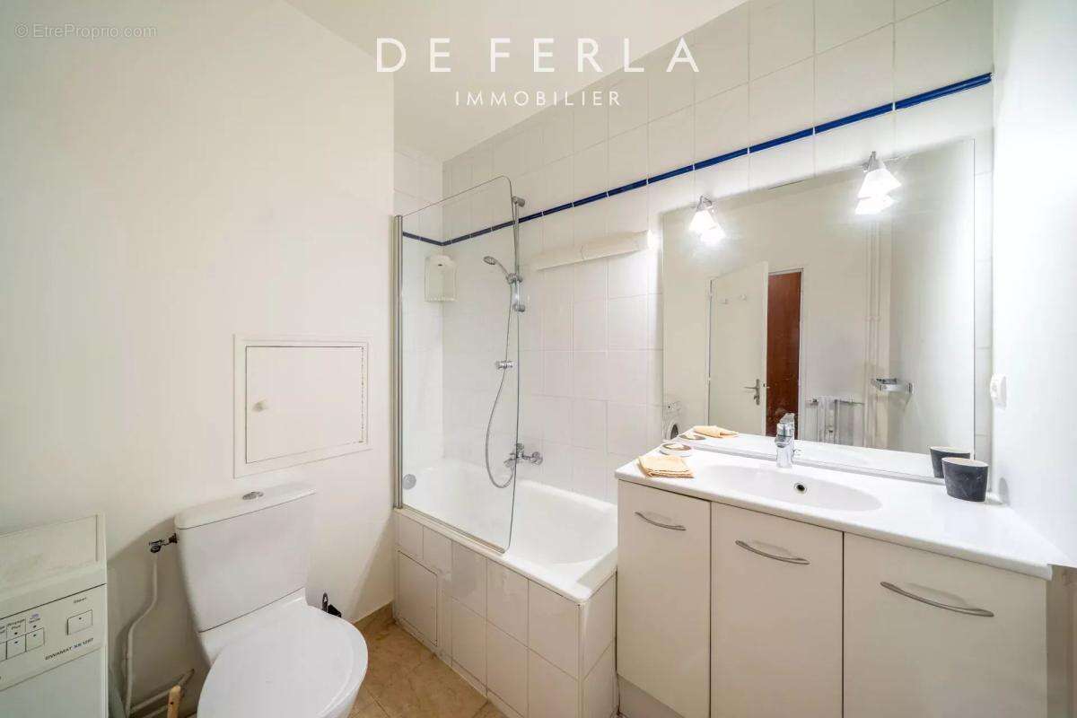 Appartement à PARIS-14E