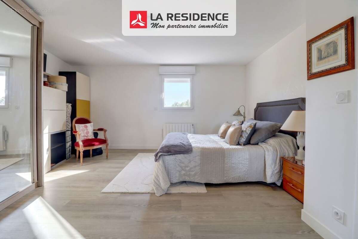 Maison 153 m² à Houdan  - photo 5