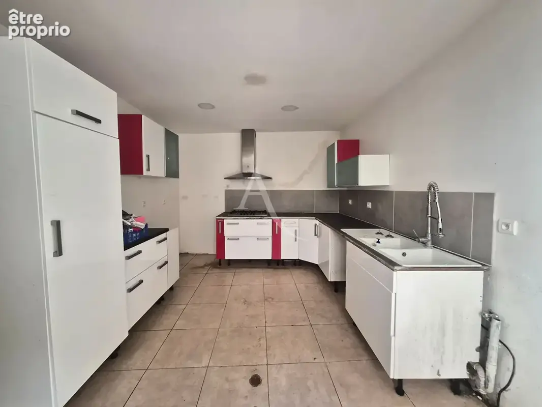 Immeuble de rapport  villeneuve de marsan . 6 appartements . fort potentiel d'investissement - photo 9