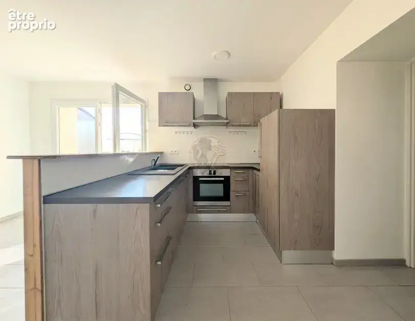 Chaponnay   Propriété rare avec plus de 300m2 de dépendances et grand terrain - photo 6