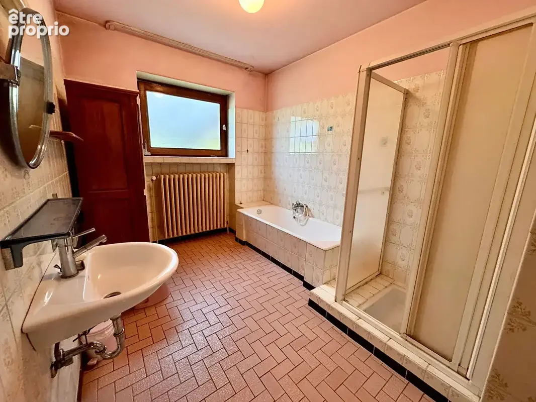 Maison individuelle F6 sur sous-sol complet avec garage. - photo 5