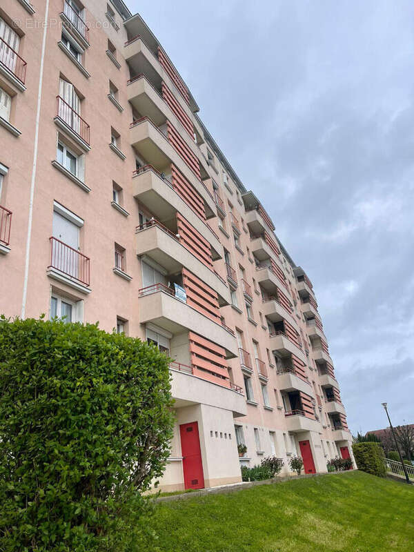 Appartement à MELUN