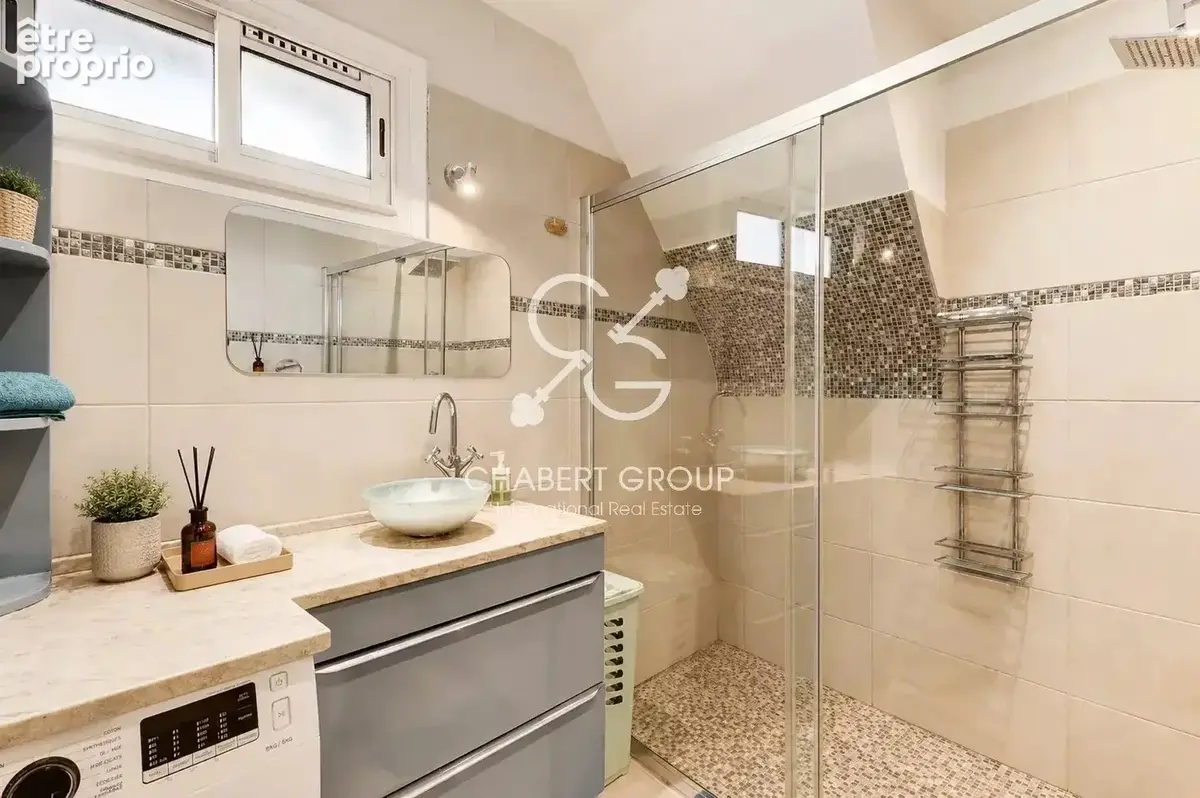 Exclusivité - villefranche-sur-mer – vieille-ville - appartement – 3 pièces – 57 m² – 100 mètres de la mer - idéal location sais - photo 7