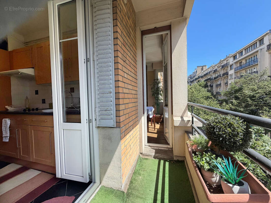 Appartement à PARIS-12E