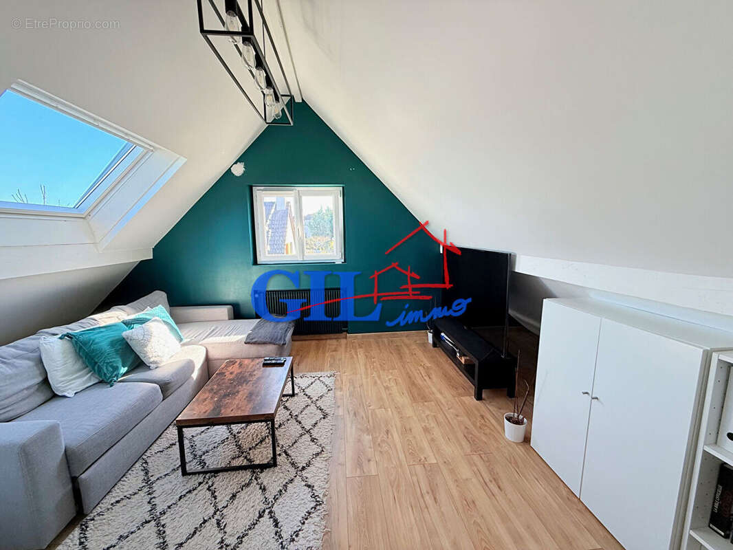 Maison à VERT-SAINT-DENIS