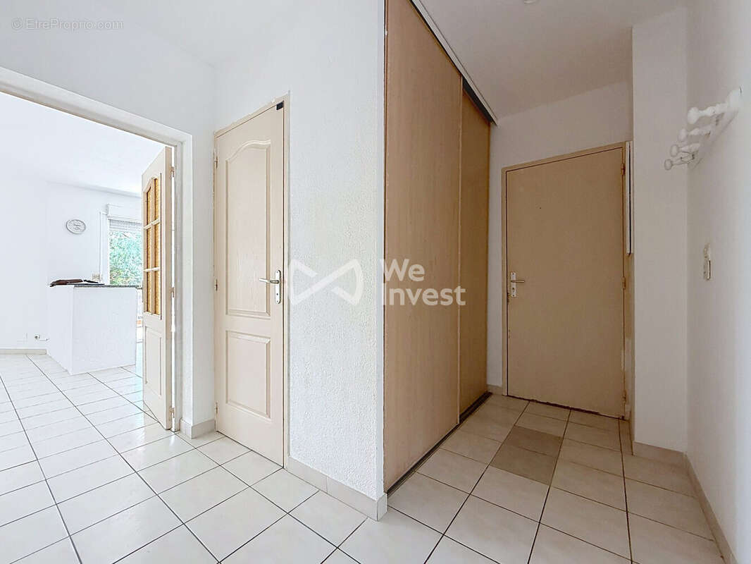 Appartement 68 m² à Sainte-Marie  - photo 2