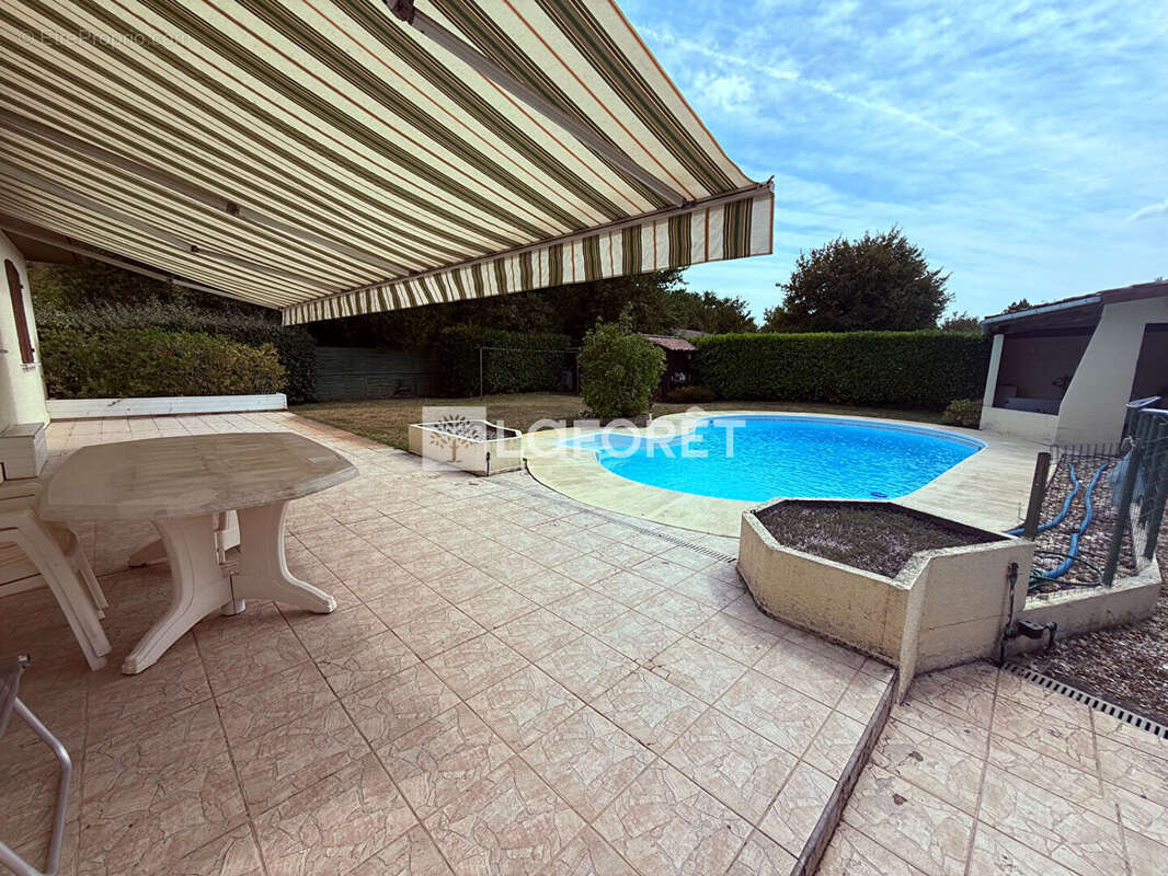 Maison à MARTIGNAS-SUR-JALLE